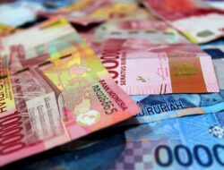 Rupiah Dibuka Melemah ke Rp17.812 per Dolar AS, Tertekan Penguatan Greenback